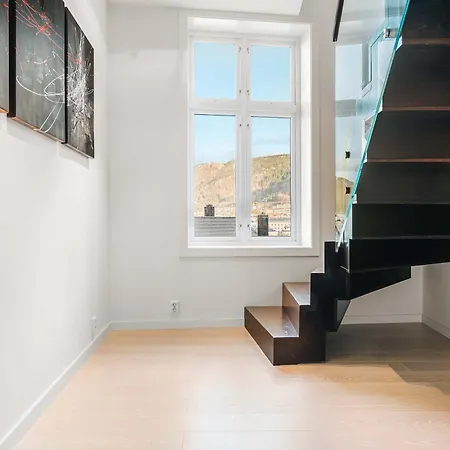 Dinbnb L Luxury Penthouse L Roof Terrace L Lägenhet